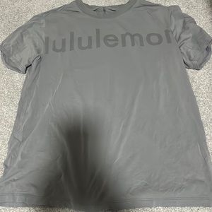 Lululemon logo t shirt
